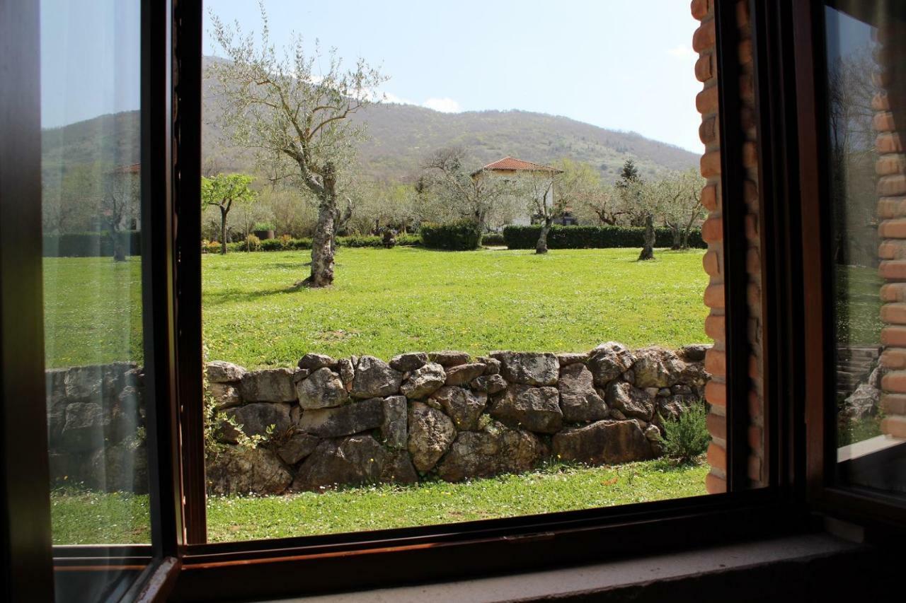 Agriturismo Il Castagneto Padula Exterior foto
